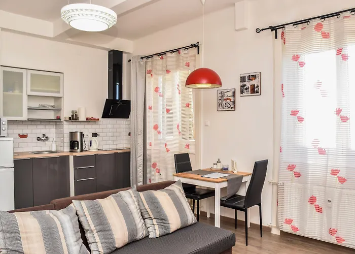 Diamond Astoria Daire