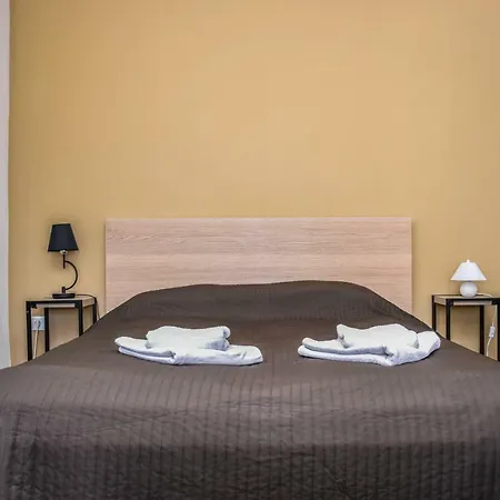 Diamond Astoria Apartment